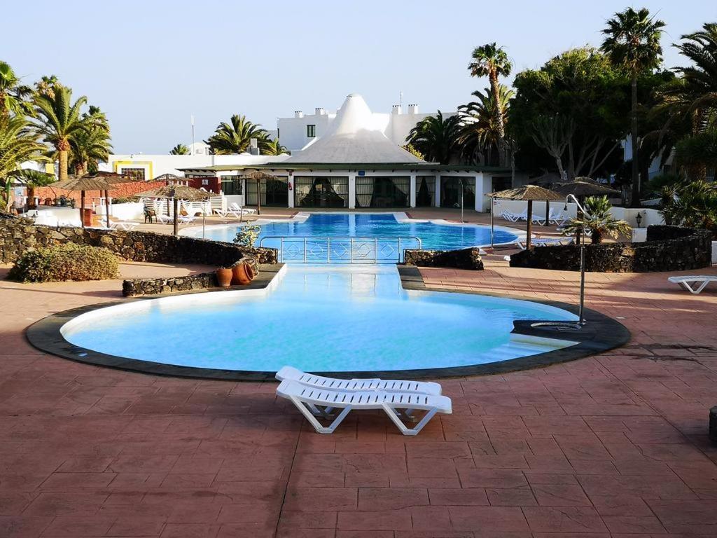 Playa Roca Bungalows Costa Teguise Exteriör bild